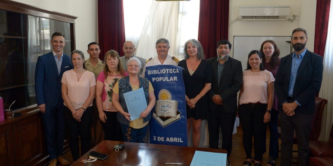 De la Tierra Roja al Continente Blanco: un puente cultural con la Antártida Argentina