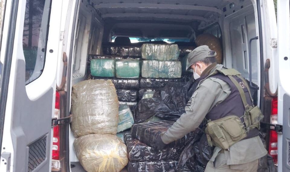 Conducía un furgón cargado con más de dos toneladas y media de marihuana