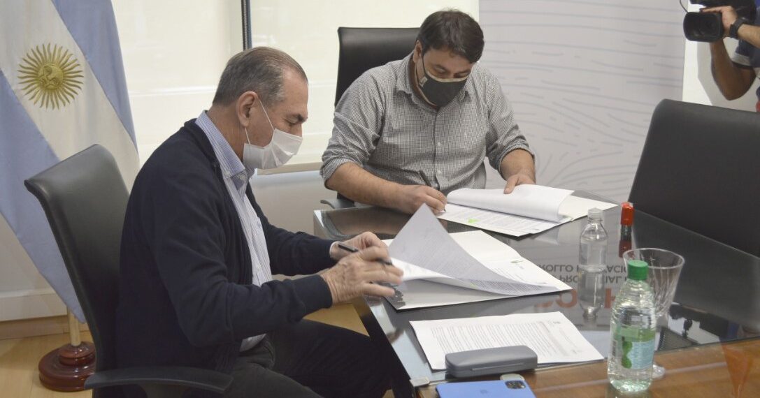 Firmaron acuerdo para obras en Costa Sur