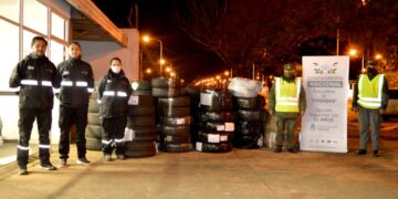 Incautan más de 100 cubiertas sin aval aduanero en un transporte de carga