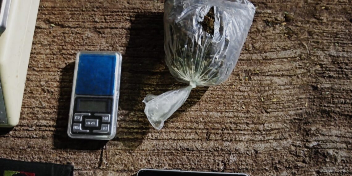 Cayeron dos “dealers” con dosis de marihuana y LSD en Posadas