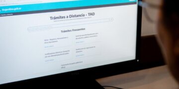 Veinte tipos de certificación dejan de ser presenciales y el Renaper logra así la digitalización de todos sus trámites