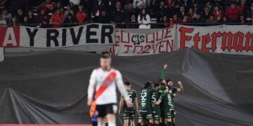 Sarmiento dio la sorpresa y venció a River en El Monumental