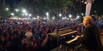 “Los Tipitos”, y un gran espectáculo a medida de los posadeños