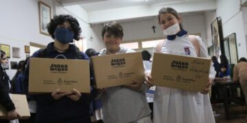 Educación Disruptiva ya entregó más de 16 mil netbooks en escuelas de la provincia