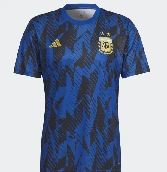 Se conoció la nueva camiseta pre-match de la Selección Argentina para el Mundial de Qatar 2022