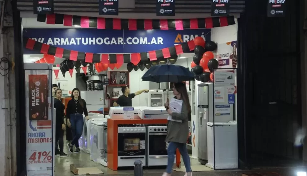 Arranca el Black Friday en Posadas: descuentos, oferta gastronómica y espectáculos hasta el domingo
