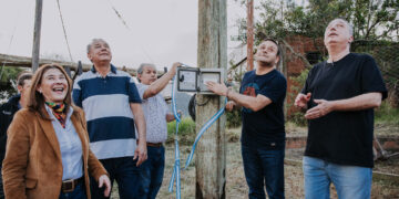Inauguraron una obra que provee electricidad a 300 familias de San Antonio 