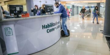 Despensa e indumentaria, los rubros más habilitados en la ciudad