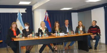 Legislatura: Presentaron compendio de conmemoraciones, capitales, fiestas y días provinciales