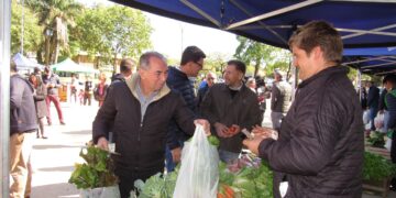 Posadas ofrece un nuevo espacio de comercialización a emprendedores, artesanos y productores