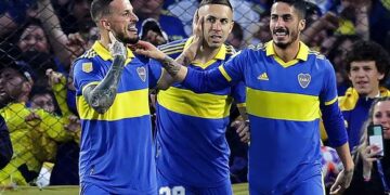 Boca se quedó con el clásico y se prende en la pelea por el campeonato