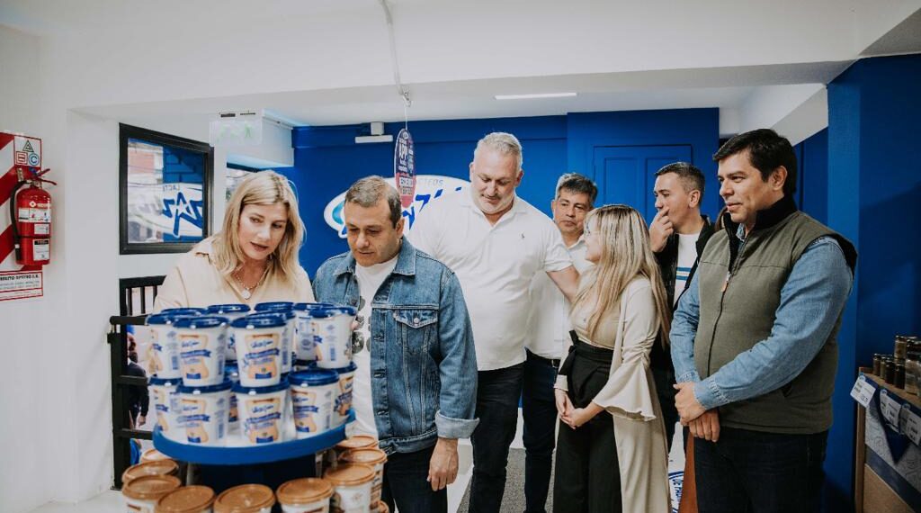 Herrera Ahuad participó en la apertura del local de una nueva franquicia en Posadas
