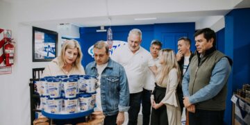 Herrera Ahuad participó en la apertura del local de una nueva franquicia en Posadas