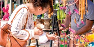 Este miércoles vuelve el “Paseo Comercial” a la plaza San Martín
