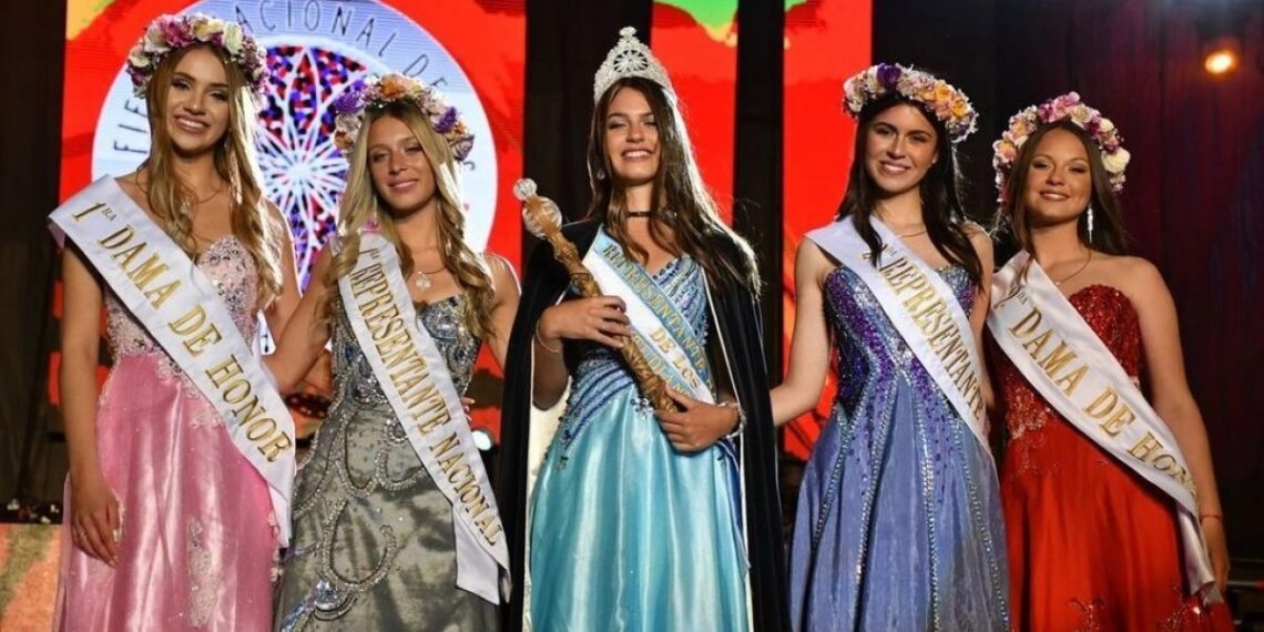 Una misionera es la nueva Reina Nacional de los Estudiantes