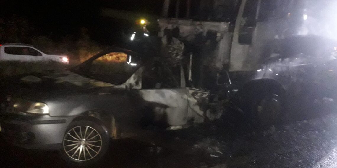 Fatalidad en Ruta 12: un menor de cinco años falleció a raíz de un accidente entre un auto y un camión