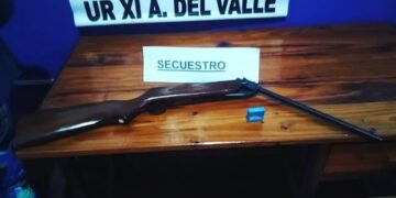 Discutió con su vecina, le disparó con un rifle y terminó presa