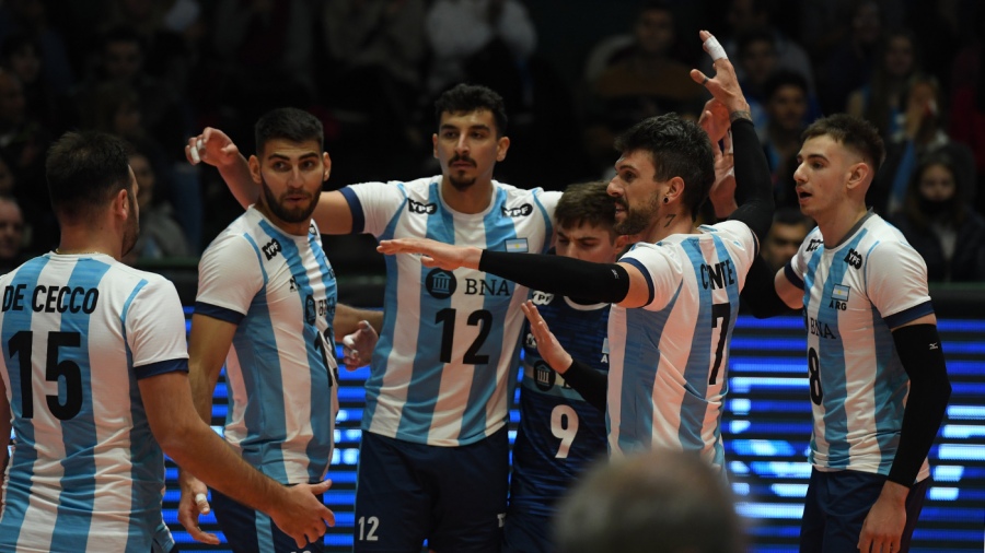 Mundial de Vóley: Argentina clasificó a cuartos después de 20 años y jugará ante Brasil, como en Tokio 2020