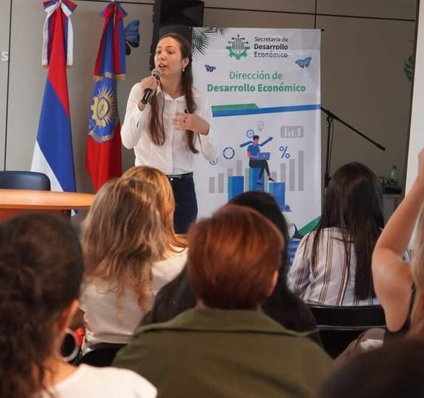 Continúan fortaleciendo la economía emprendedora local