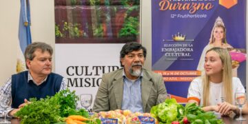 Presentaron la 33º Fiesta Provincial del Durazno