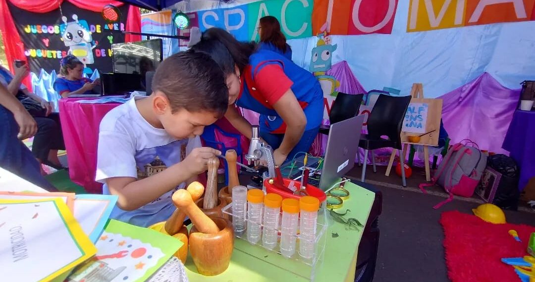 Se realizó con éxito la Primera Expo Docentes Disruptivos en Posadas
