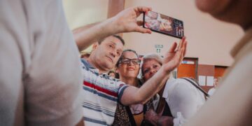 Herrera Ahuad compartió los festejos por el día de la madre con encargadas y referentes de comedores y merenderos de Posadas