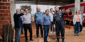 Herrera Ahuad visitó el cuartel de la Asociación de Bomberos Voluntarios de Itaembé Miní que sumó nuevas unidades móviles