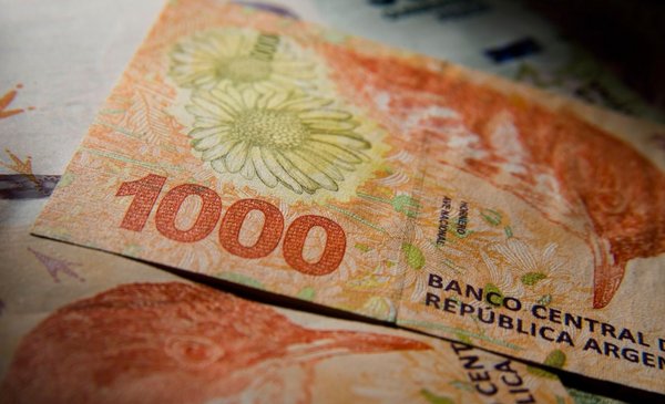 Nación analiza otorgar un bono a trabajadores privados