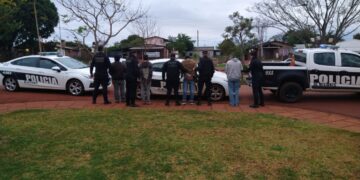 Detuvieron a cuatro hombres que agredieron con machetes a un vecino de Oberá