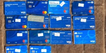 Cayó un hombre con 26 tarjetas de débito robadas en Garupá