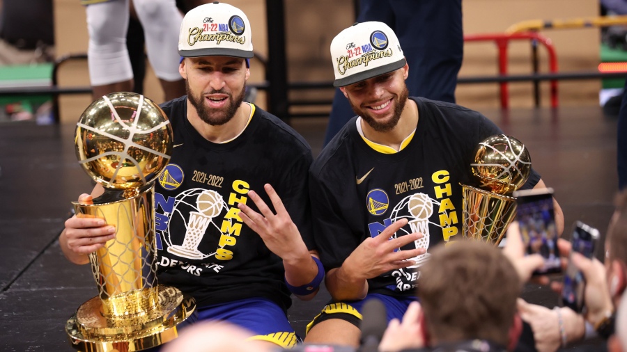 Comienza la NBA y el campeón Golden State Warriors juega ante Los Ángeles Lakers