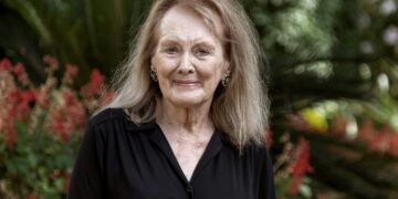 La escritora francesa Annie Ernaux ganó el Premio Nobel de Literatura