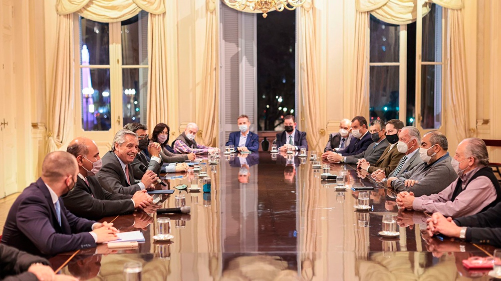 Debaten un nuevo aumento del salario mínimo, vital y móvil