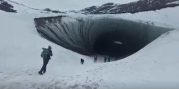 Un turista murió aplastado por un trozo de hielo que se desprendió del techo de una cueva