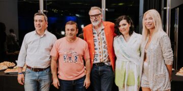 Cataratas Day: Herrera Ahuad acompañó la gala final la Ruta del Diseño Misionero