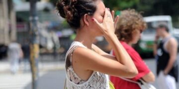 Lunes caluroso con máxima de 33°