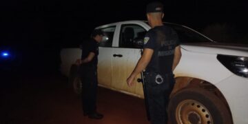 En un rápido bloqueo de las salidas de Oberá, la Policía recuperó una camioneta robada minutos antes