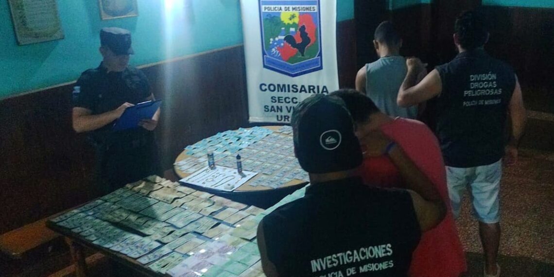 San Vicente: detuvieron a un electricista y a su ayudante por el robo de dólares y joyas