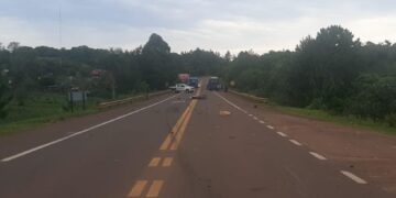 Un motociclista falleció al colisionar contra un colectivo en la Ruta 14