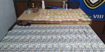 Robó más de 7 mil dólares, la Policía lo detuvo y recuperó los billetes