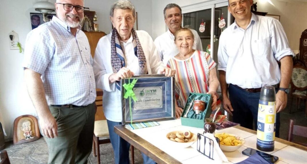 El Inym reconoció la trayectoria de Luis Landriscina y su aporte a la difusión de la cultura matera
