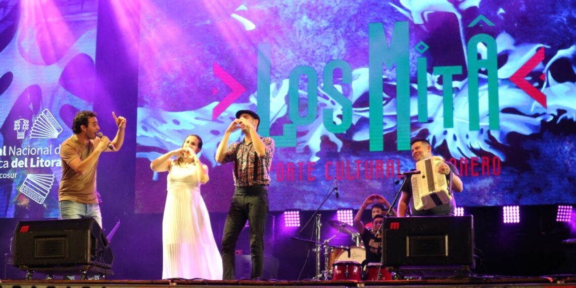 El Festival es Mundial: La Música del Litoral levantó el telón de su máxima fiesta