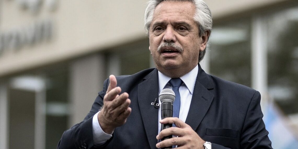 El presidente Fernández asistirá a la entrega de 597 viviendas en Itaembé Guazú