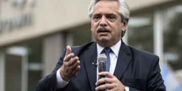 El presidente Fernández asistirá a la entrega de 597 viviendas en Itaembé Guazú