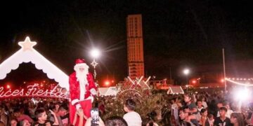 Miles de personas acompañaron la apertura del imponente Parque de las Fiestas