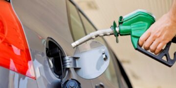 Rige aumento del 4% en el precio de los combustibles