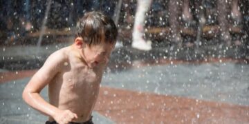 Recomiendan no exponer a los niños al sol por las altas temperaturas