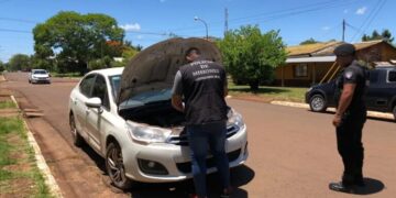 En intensos operativos de seguridad recuperaron un auto robado en Buenos Aires