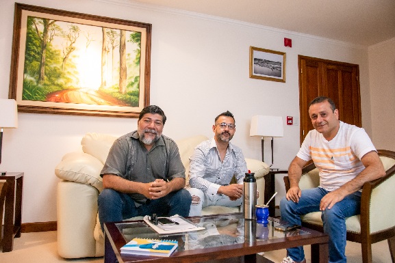 Gustavo Escobar asumió en el Instituto Provincial de la Danza